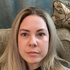 Meet your Posher, Suzanne